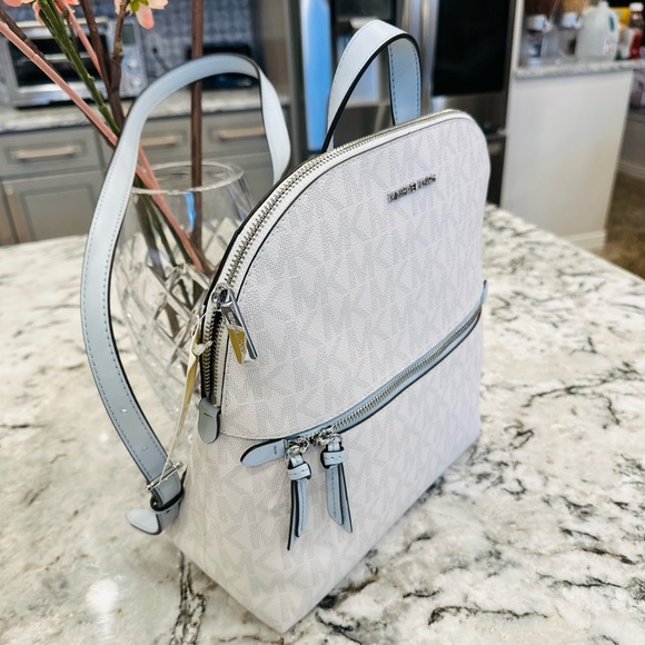 Michael Kors Dallas Medium slim backpack Signature white blue NWT Authentic - Picture 2 of 11